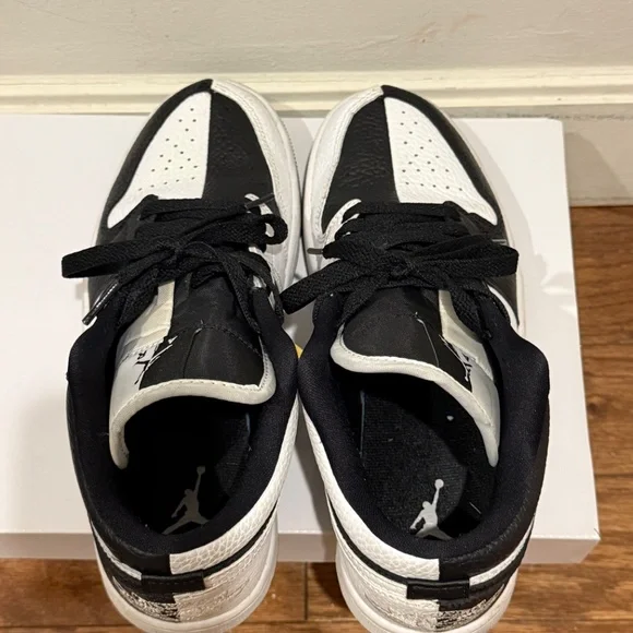 Air Jordan 1 eLow SE 'Homage' Women Size 7 - Picture 3 of 6